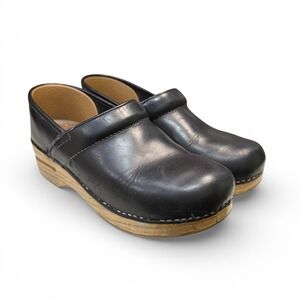 Dansko 38 7.5 Clog Black Leather Wooden Platform Slip On Nurse Work Kitchen Shoe